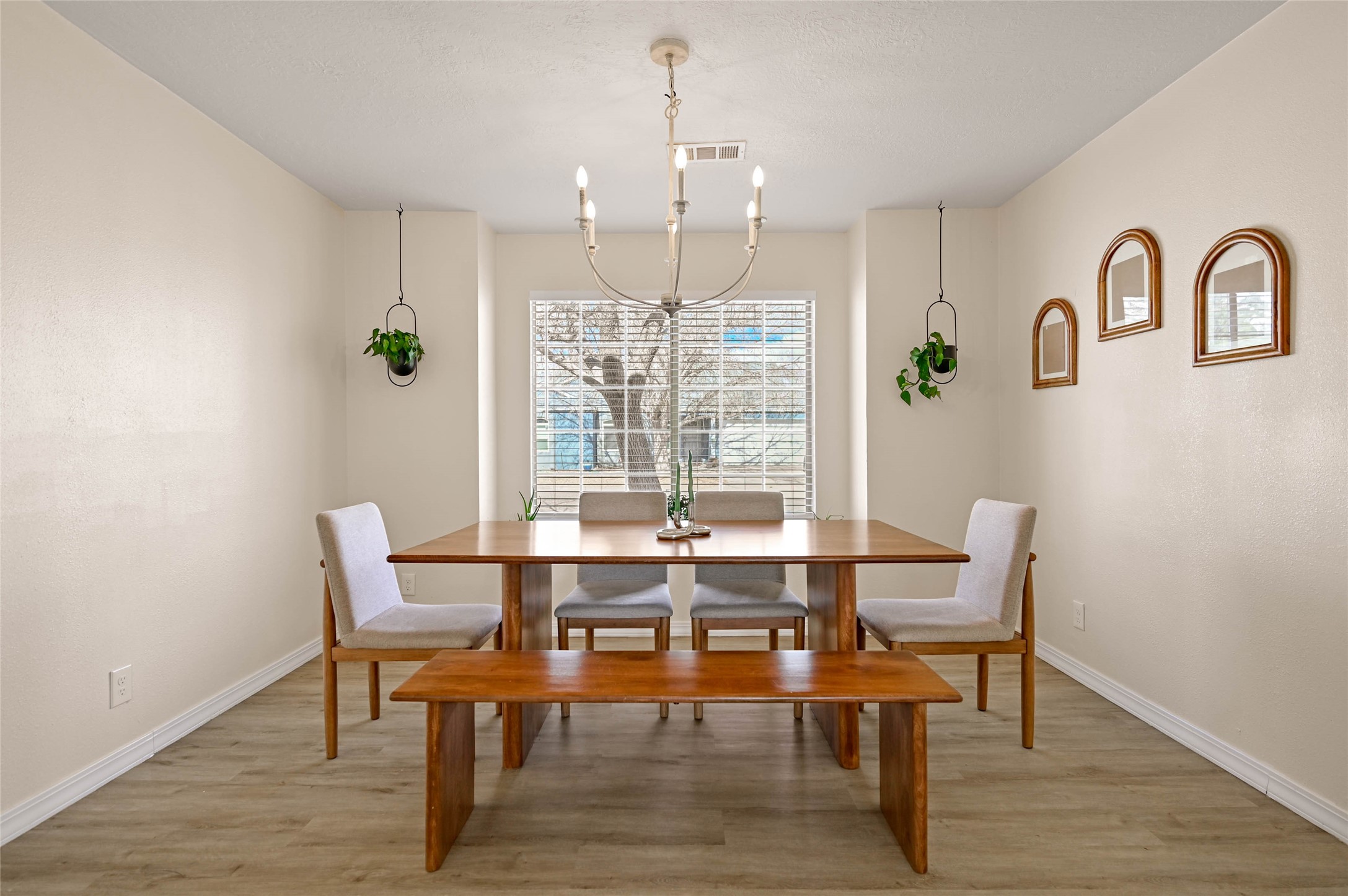 1304 Elkslip Drive Northeast Rio Rancho, NM 87144 - Photo 2 of 21