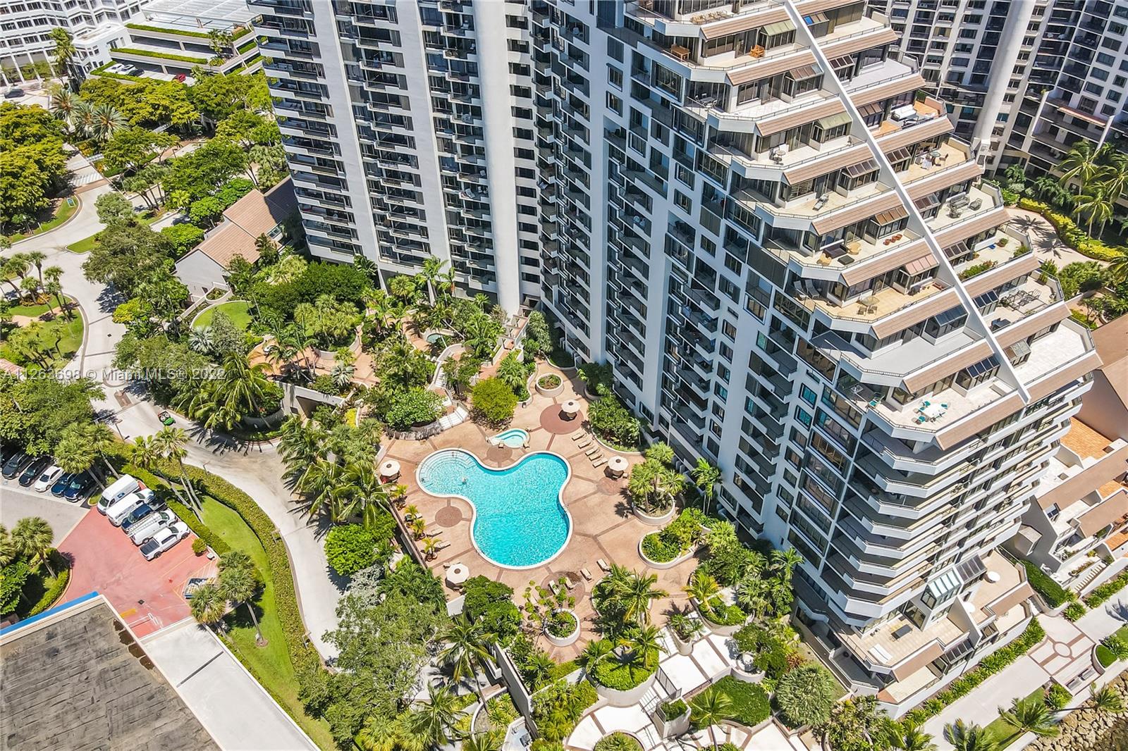 520 Brickell Key Drive, Unit A1819 Miami, FL 33131 - Photo 30 of 35
