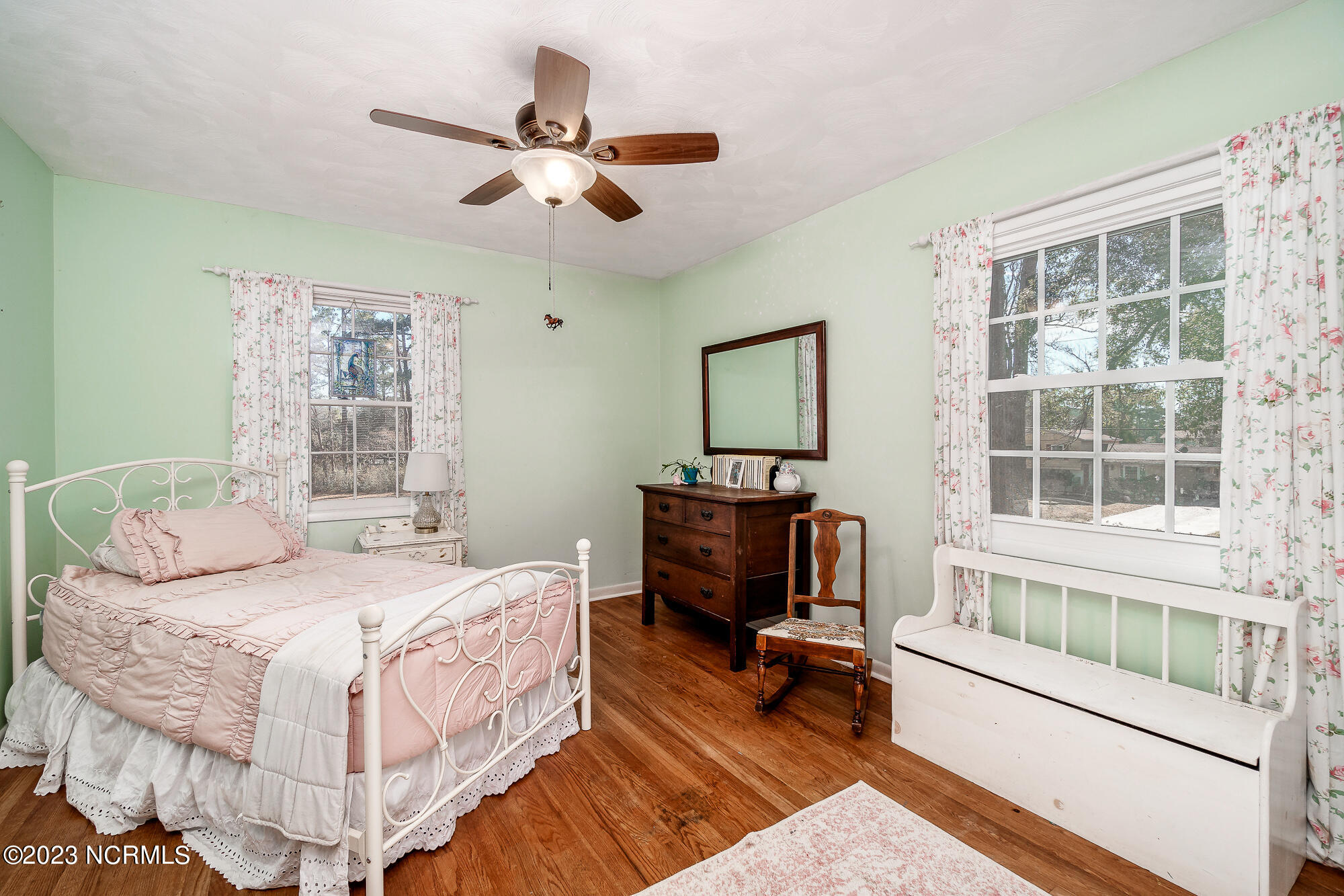 4200 Country Club Road Morehead City, NC 28557 - Photo 24 of 42 Bedroom 3