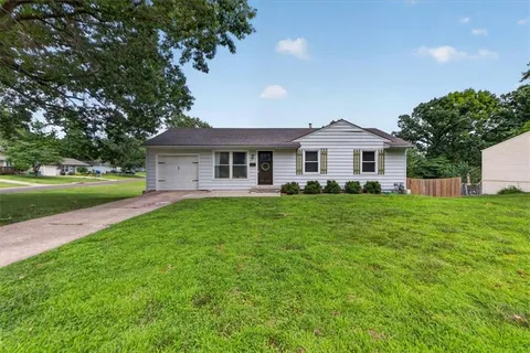$360,000 | 8521 Goodman Street, Overland Park, KS 66212