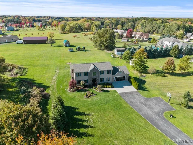 $624,900 | 410 Northrup Road, Elma, NY 14059