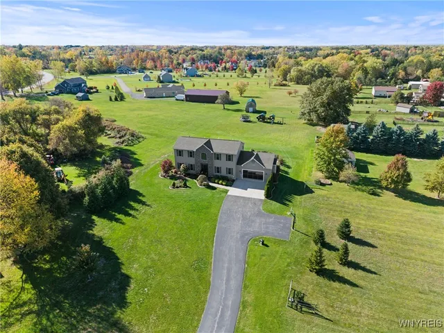 $624,900 | 410 Northrup Road, Elma, NY 14059