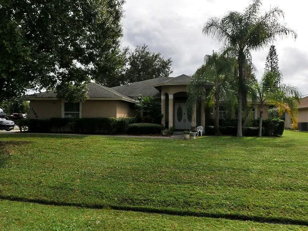 $3,500 | 1198 Southeast Petunia Avenue, Port St. Lucie, FL 34952