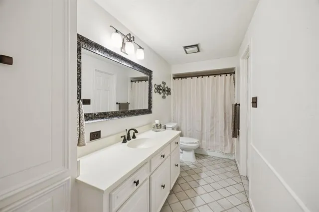 $779,500 | 660 Sorita Circle, Heath, TX 75032