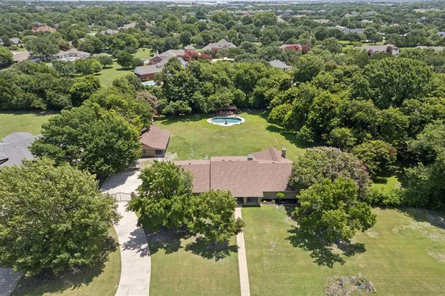 $779,500 | 660 Sorita Circle, Heath, TX 75032