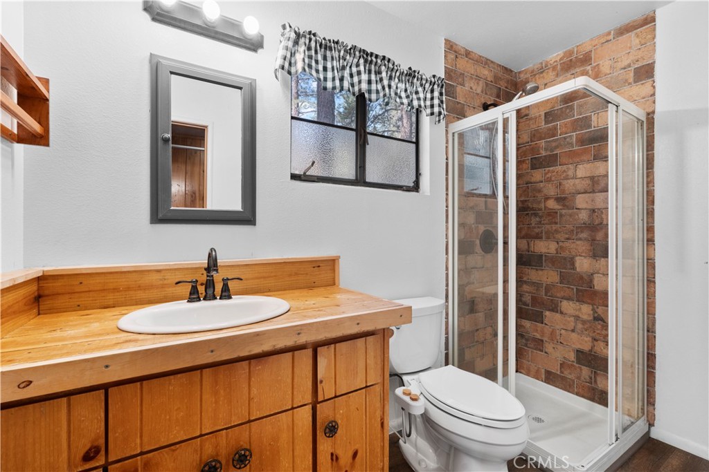1100 Partridge Road Wrightwood, CA 92397 - Photo 13 of 32 First floor bathroom just off primary bedroom