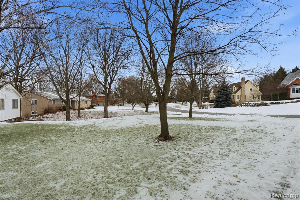 1348 New Life Lane Rochester Hills, MI 48309 - Photo 5 of 42