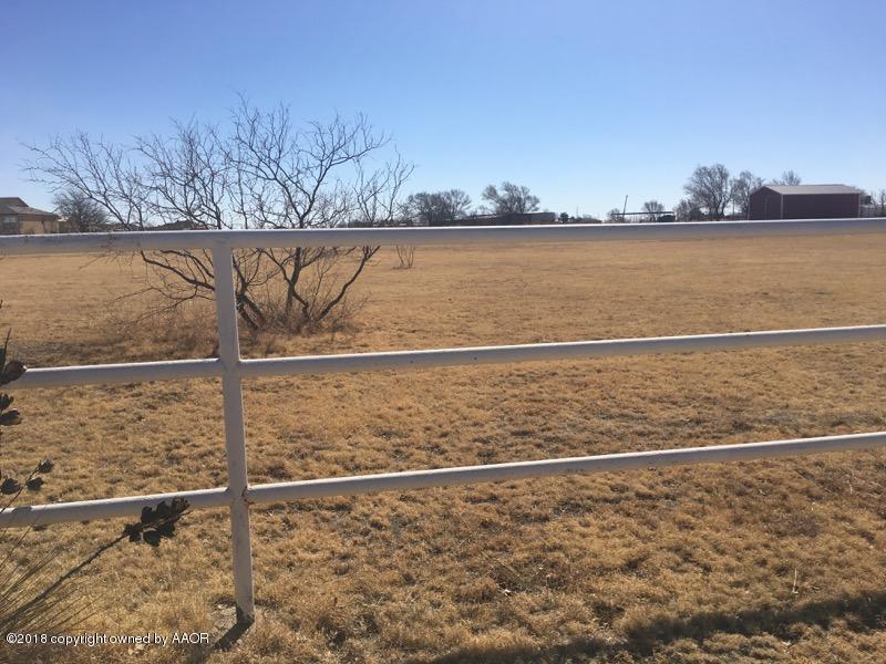 WHITE FENCE 4