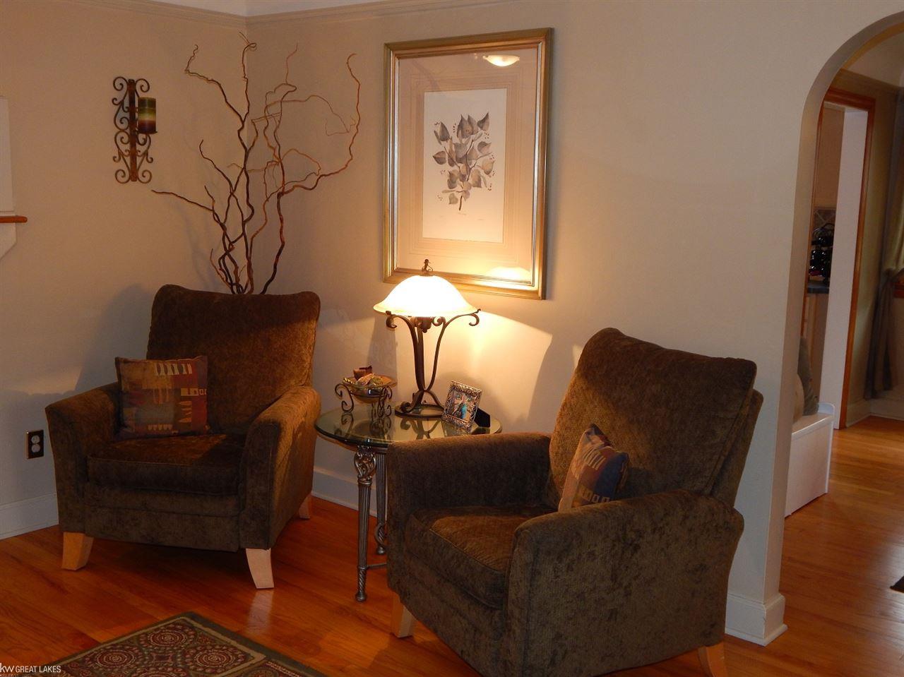 1793 Hampton Road Grosse Pointe, MI 48236 - Photo 8 of 69 31354587-7.JPG