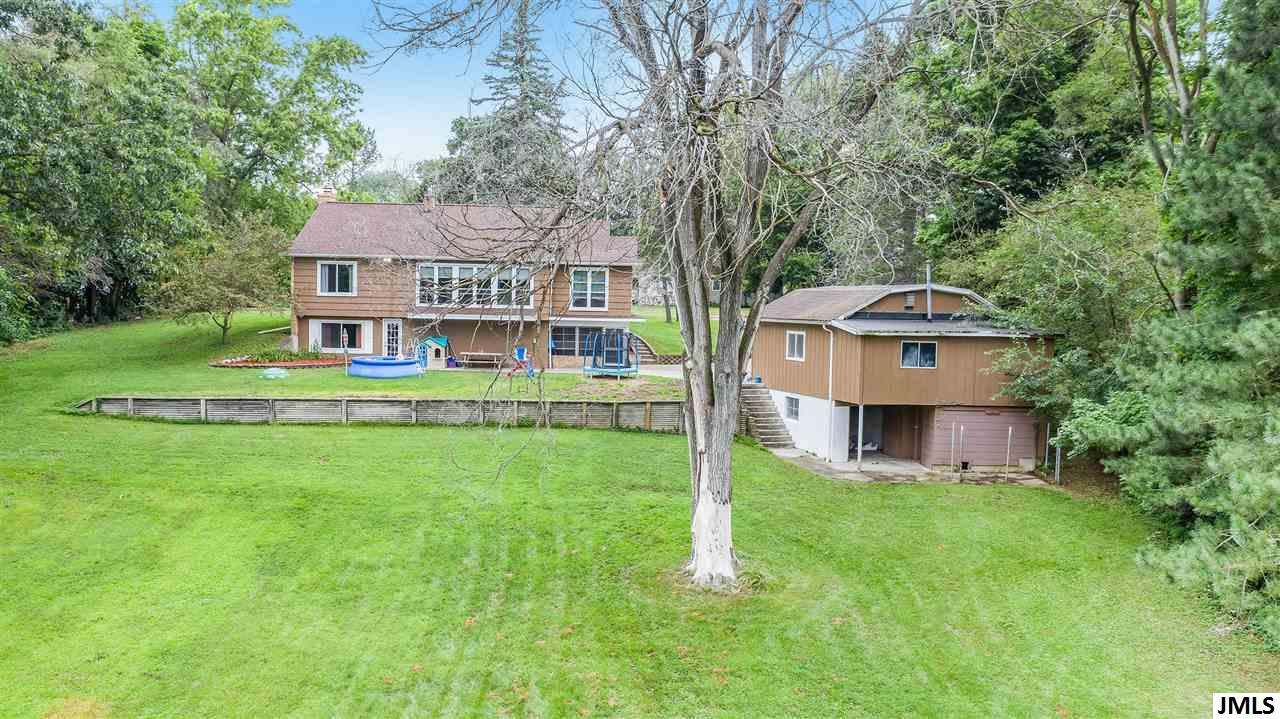 315 Summit Street Jackson, MI 49203 - Photo 3 of 32 Photo 3