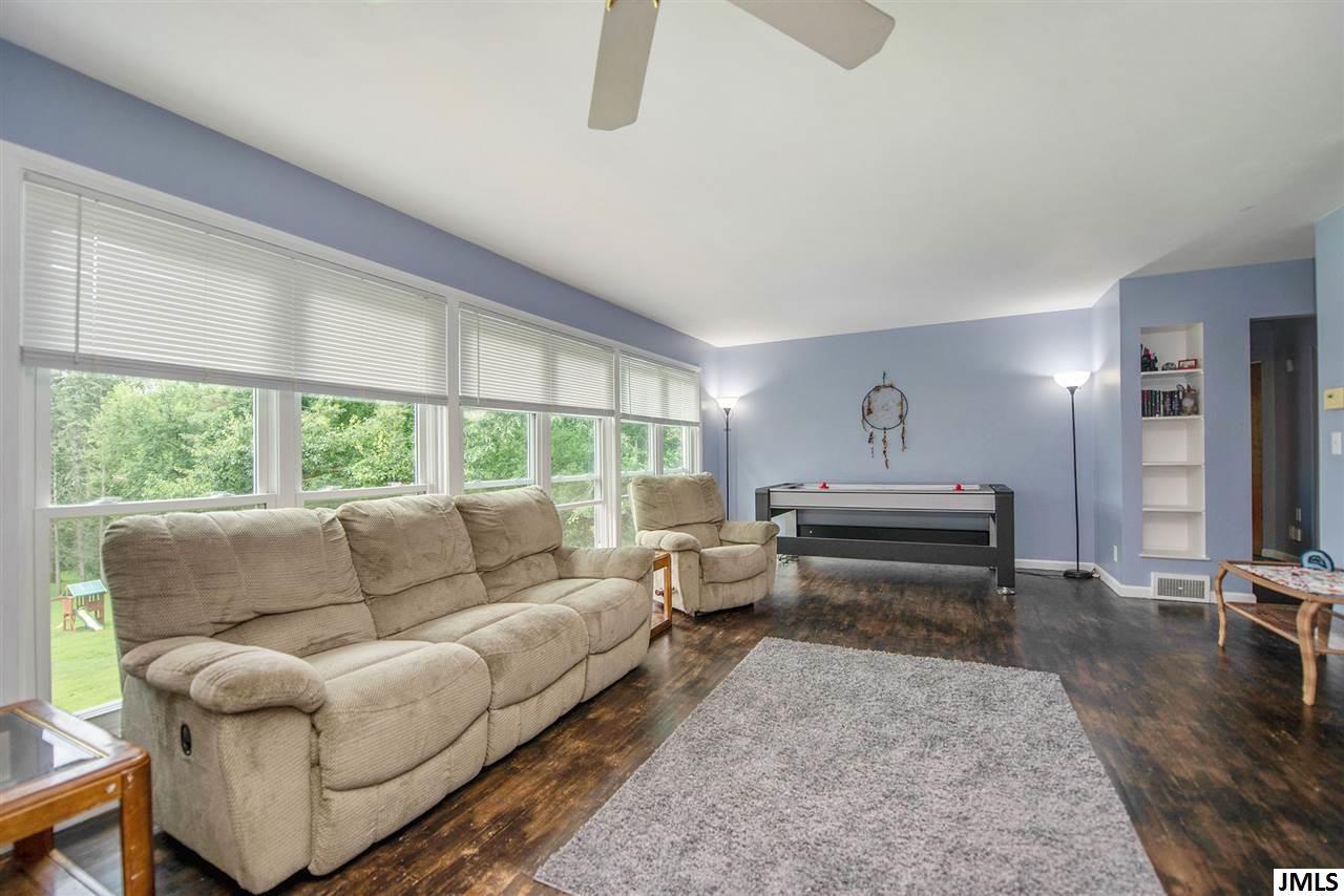 315 Summit Street Jackson, MI 49203 - Photo 5 of 32 Photo 5