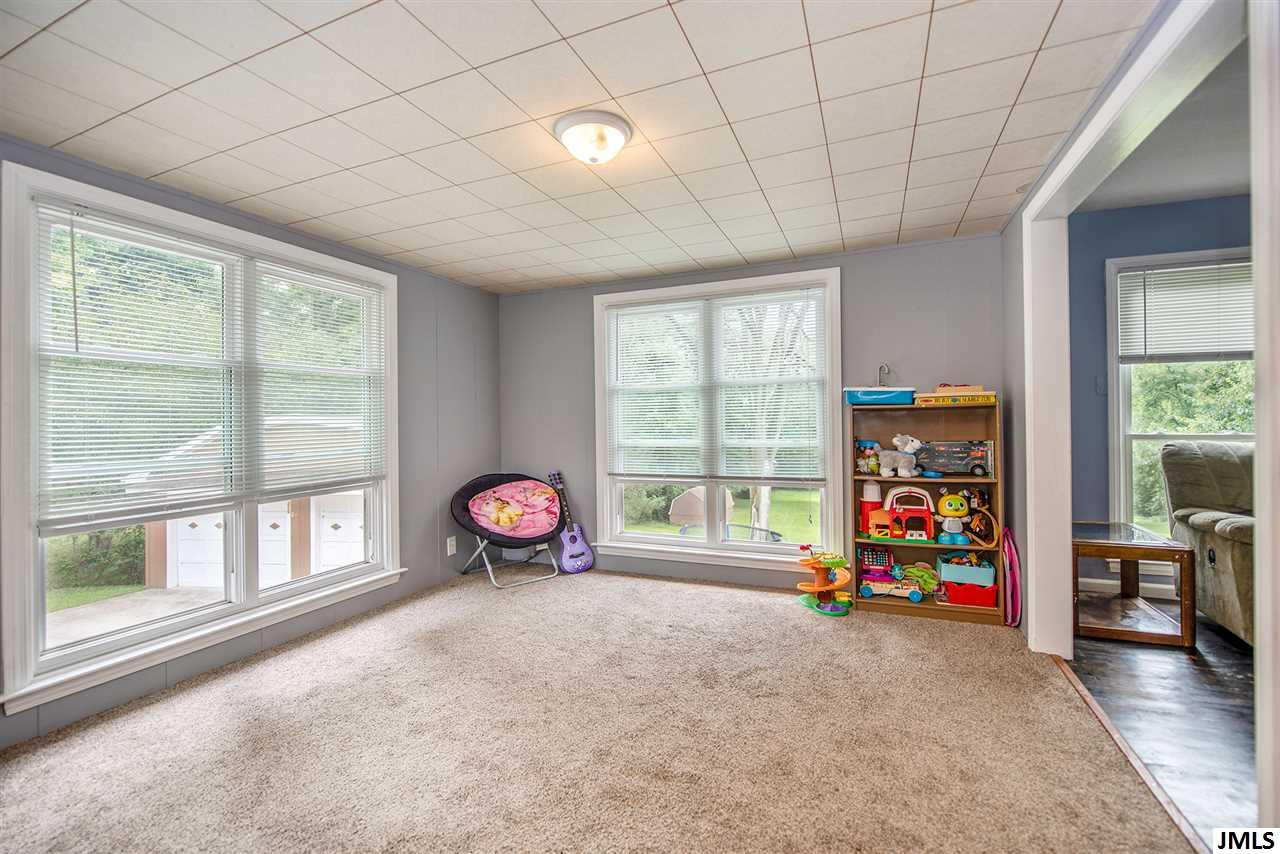 315 Summit Street Jackson, MI 49203 - Photo 7 of 32 Photo 7