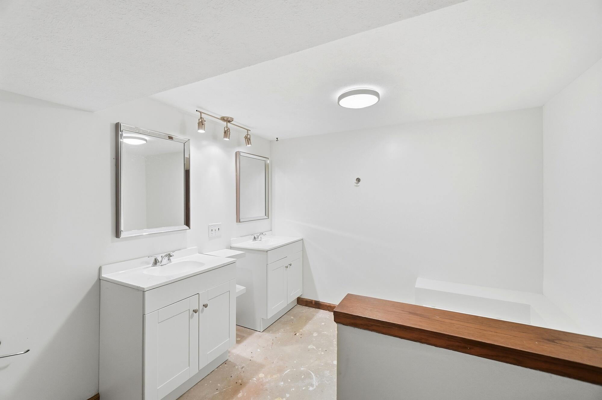1858 Devon Drive Springfield, OH 45503 - Photo 44 of 55 046