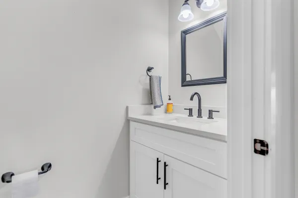 $4,200 | 185 Alexander Street, Memphis, TN 38111