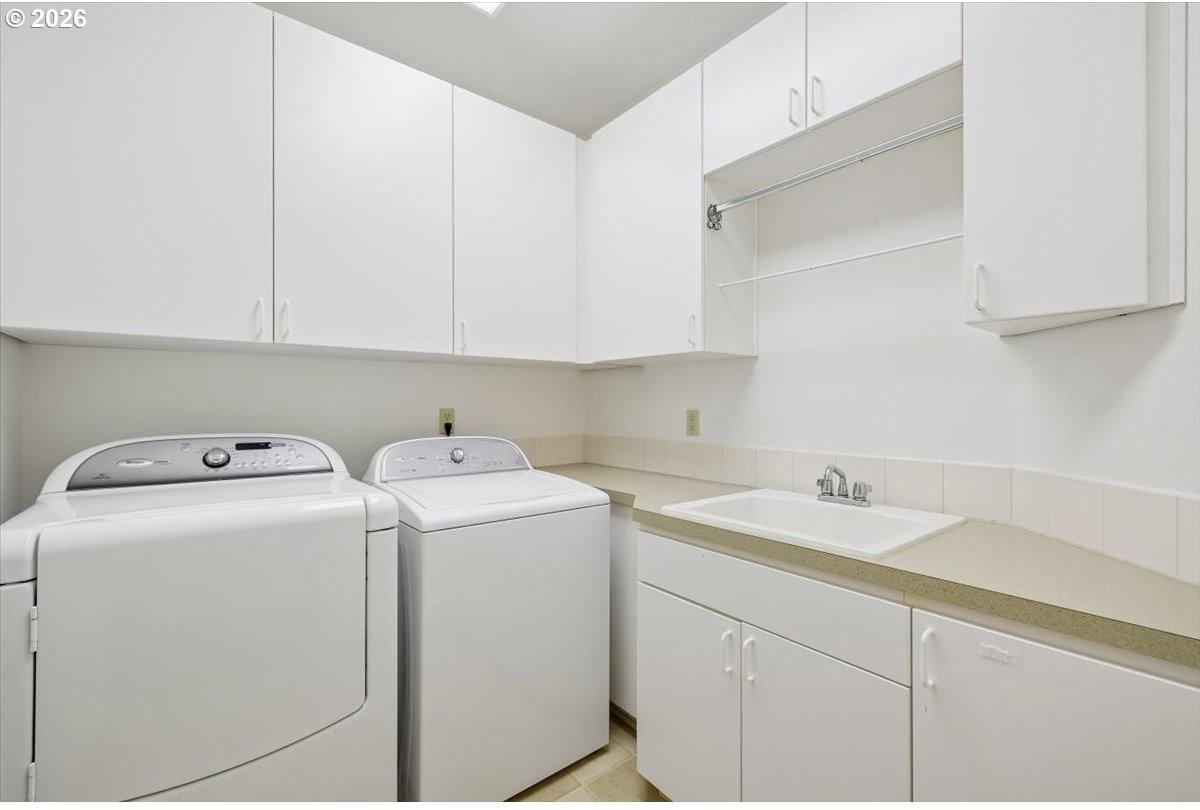 3756 Northwest Kaiser Road Portland, OR 97229 - Photo 29 of 43 Gallery Image 29