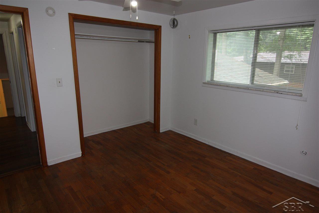 1972 East Moore Road Saginaw, MI 48601 - Photo 15 of 20 31352043-14.JPG