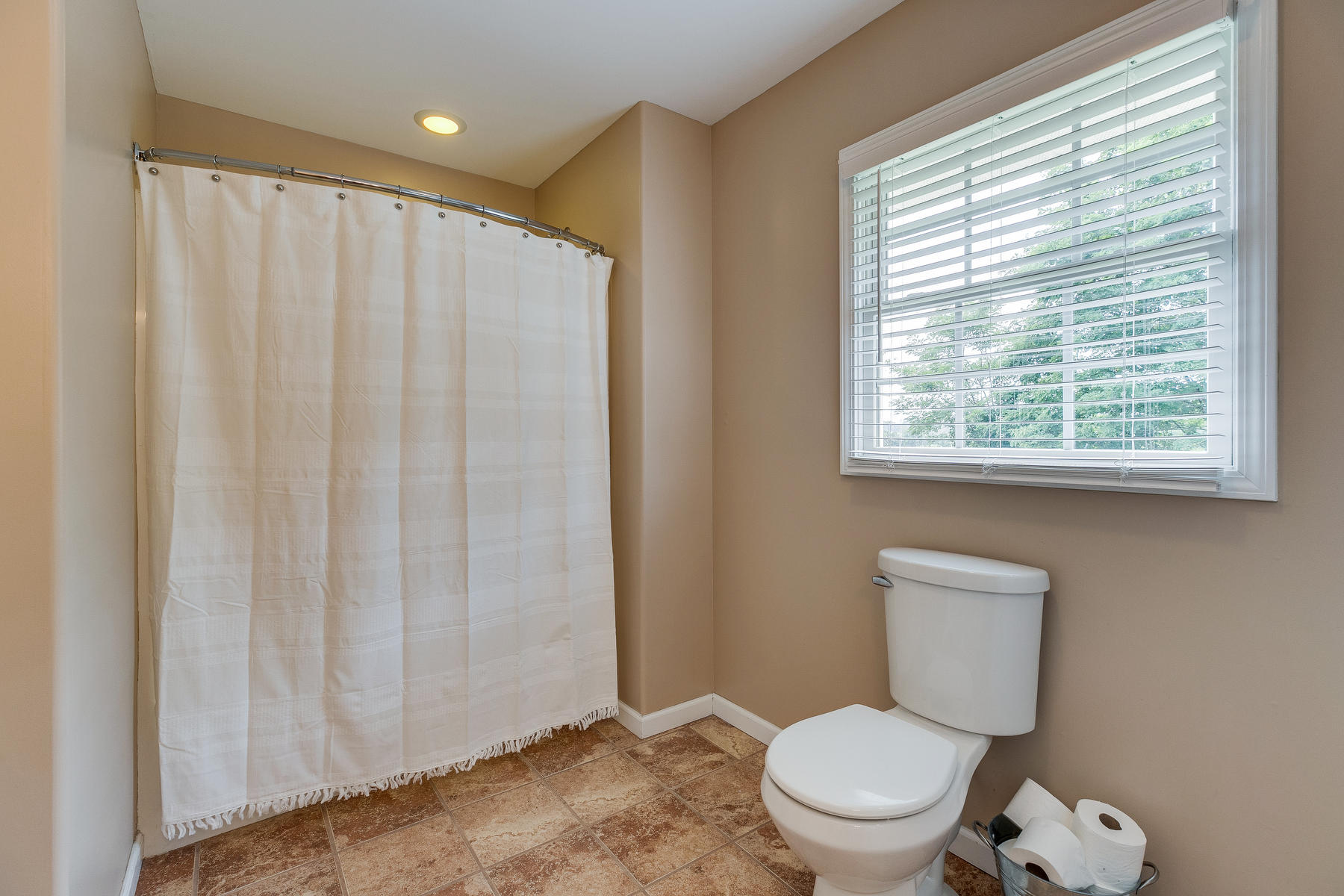 121 Fox Ridge Drive Mount Carmel, TN 37645 - Photo 24 of 44 024