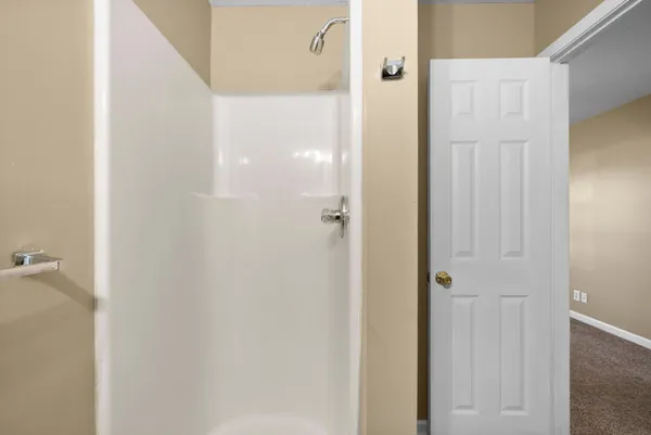$1,250 | 521 Gainey Drive, Oak Grove, KY 42262