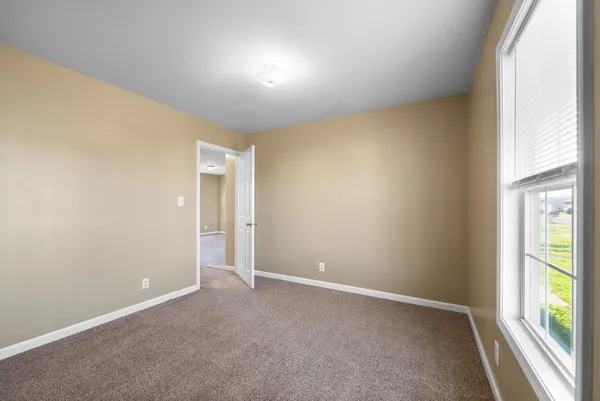 $1,250 | 521 Gainey Drive, Oak Grove, KY 42262