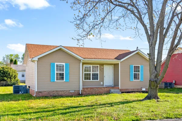 $1,250 | 521 Gainey Drive, Oak Grove, KY 42262