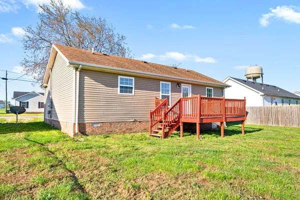 $1,250 | 521 Gainey Drive, Oak Grove, KY 42262