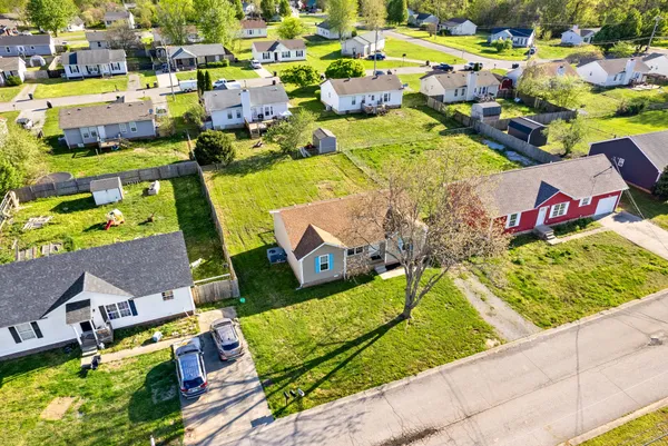 $1,250 | 521 Gainey Drive, Oak Grove, KY 42262