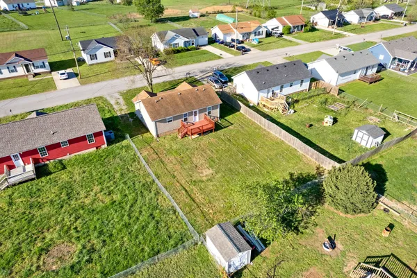 $1,250 | 521 Gainey Drive, Oak Grove, KY 42262