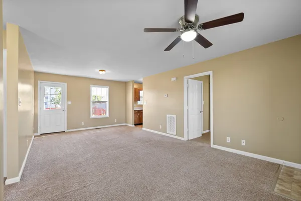 $1,250 | 521 Gainey Drive, Oak Grove, KY 42262