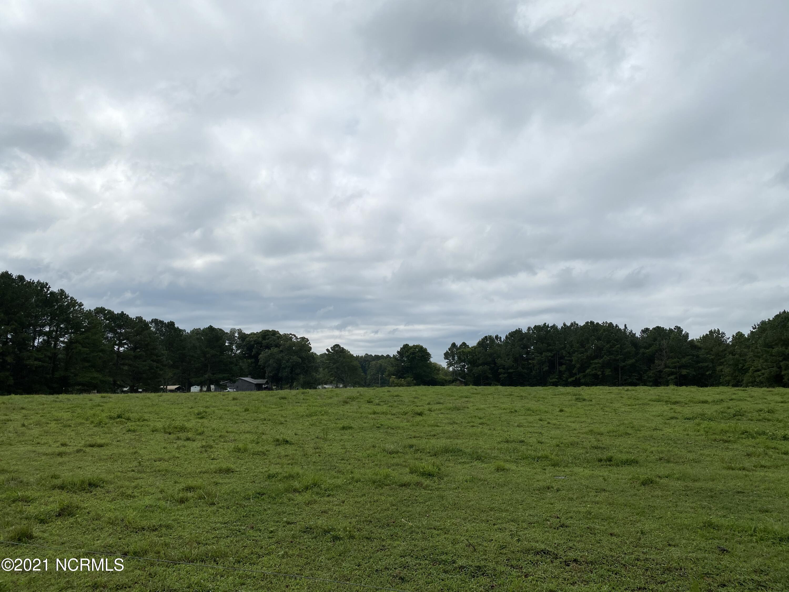 1069 Reed Road Castalia, NC 27816 - Photo 3 of 6 IMG_2639