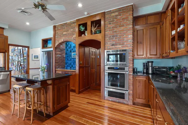 $1,800,000 | 5950 Miller Landing Cove, Tallahassee, FL 32312