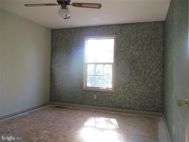 1315 River Road Pasadena, MD 21122 - Photo 23 of 30 Gallery Image 23