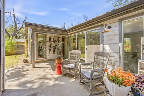 a building outdoor space with patio furniture