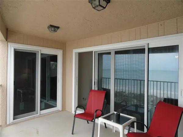 $6,500 | 3100 Gulf Boulevard, Unit 221, Belleair Beach, FL 33786