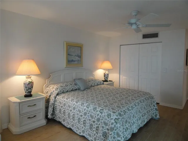 $6,500 | 3100 Gulf Boulevard, Unit 221, Belleair Beach, FL 33786