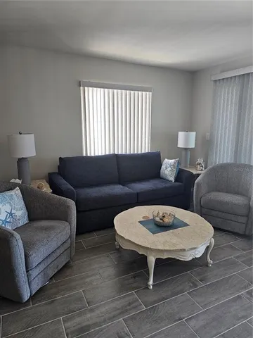 $6,500 | 3100 Gulf Boulevard, Unit 221, Belleair Beach, FL 33786