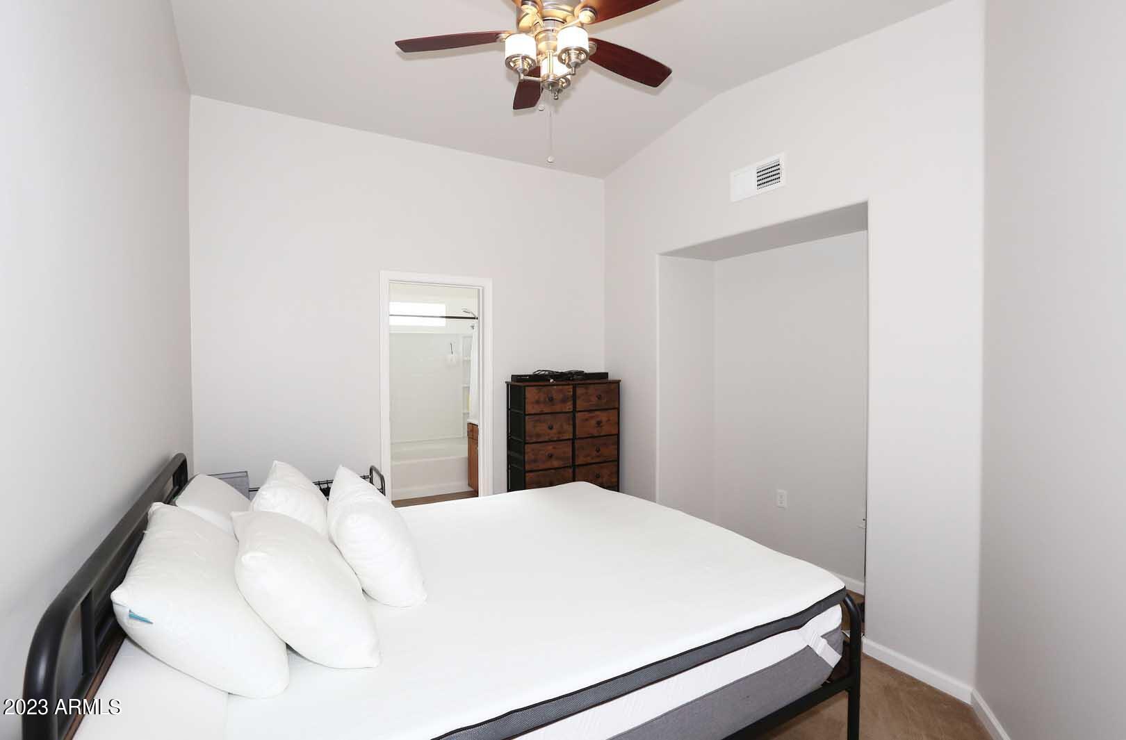 1920 East Bell Road, Unit 1134 Phoenix, AZ 85022 - Photo 11 of 26 Primary Bedroom
