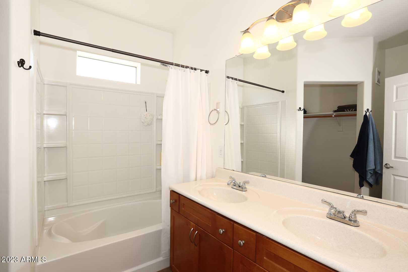 1920 East Bell Road, Unit 1134 Phoenix, AZ 85022 - Photo 13 of 26 Primary Bath