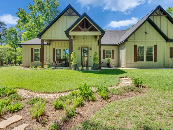 $675,000 | 9 Prescott Drive, New Waverly, TX 77358