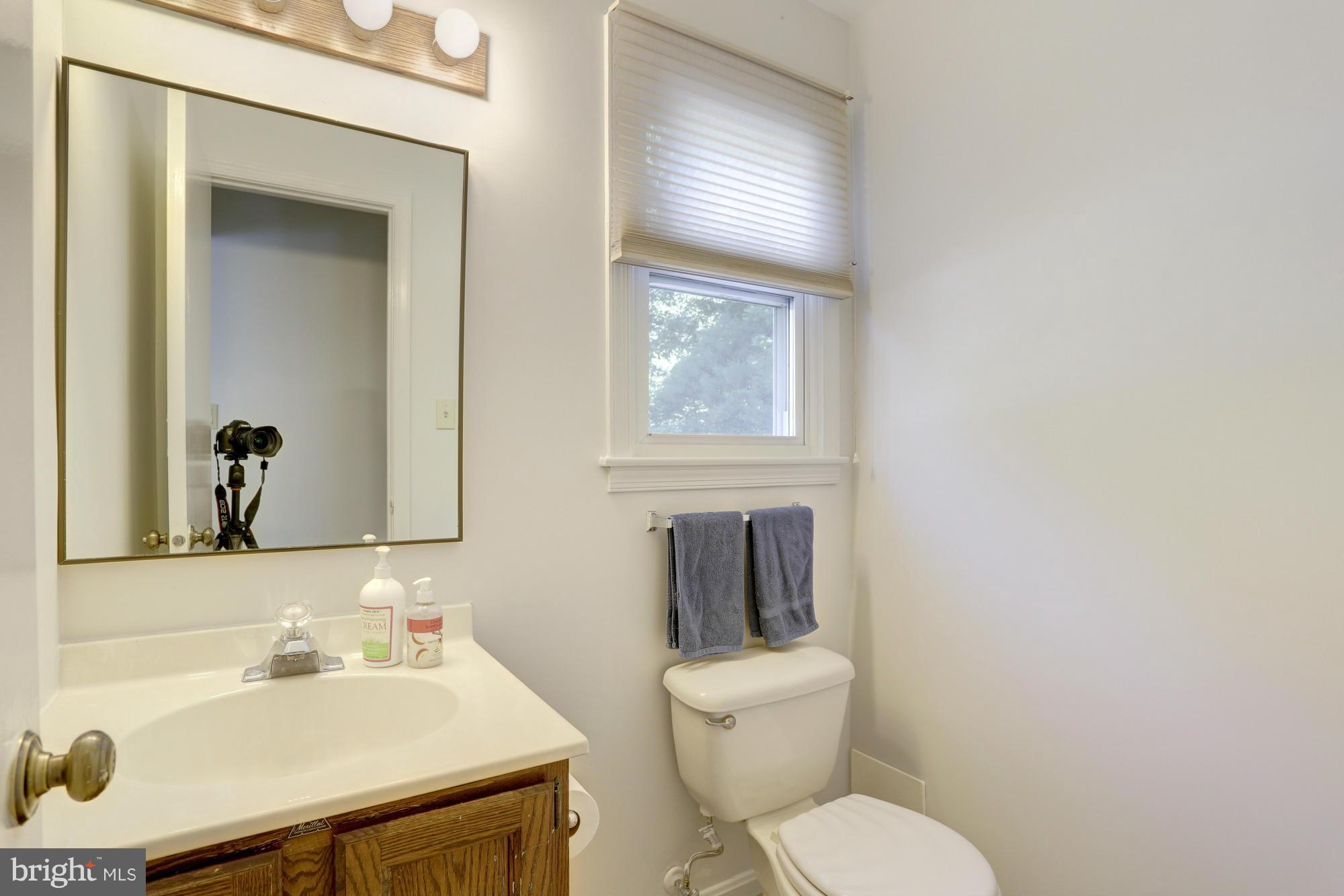 14216 Sturtevant Road Silver Spring, MD 20905 - Photo 11 of 30 Bath (Master)