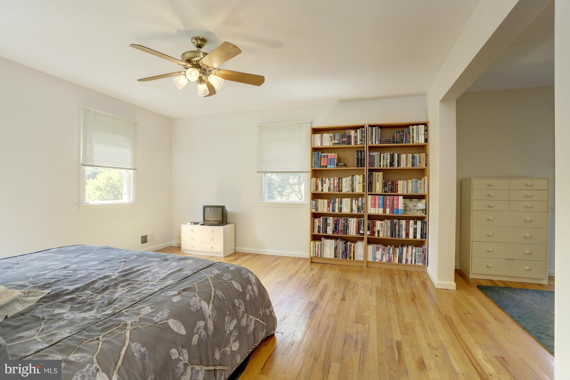 14216 Sturtevant Road Silver Spring, MD 20905 - Photo 16 of 30 Bedroom (Master)