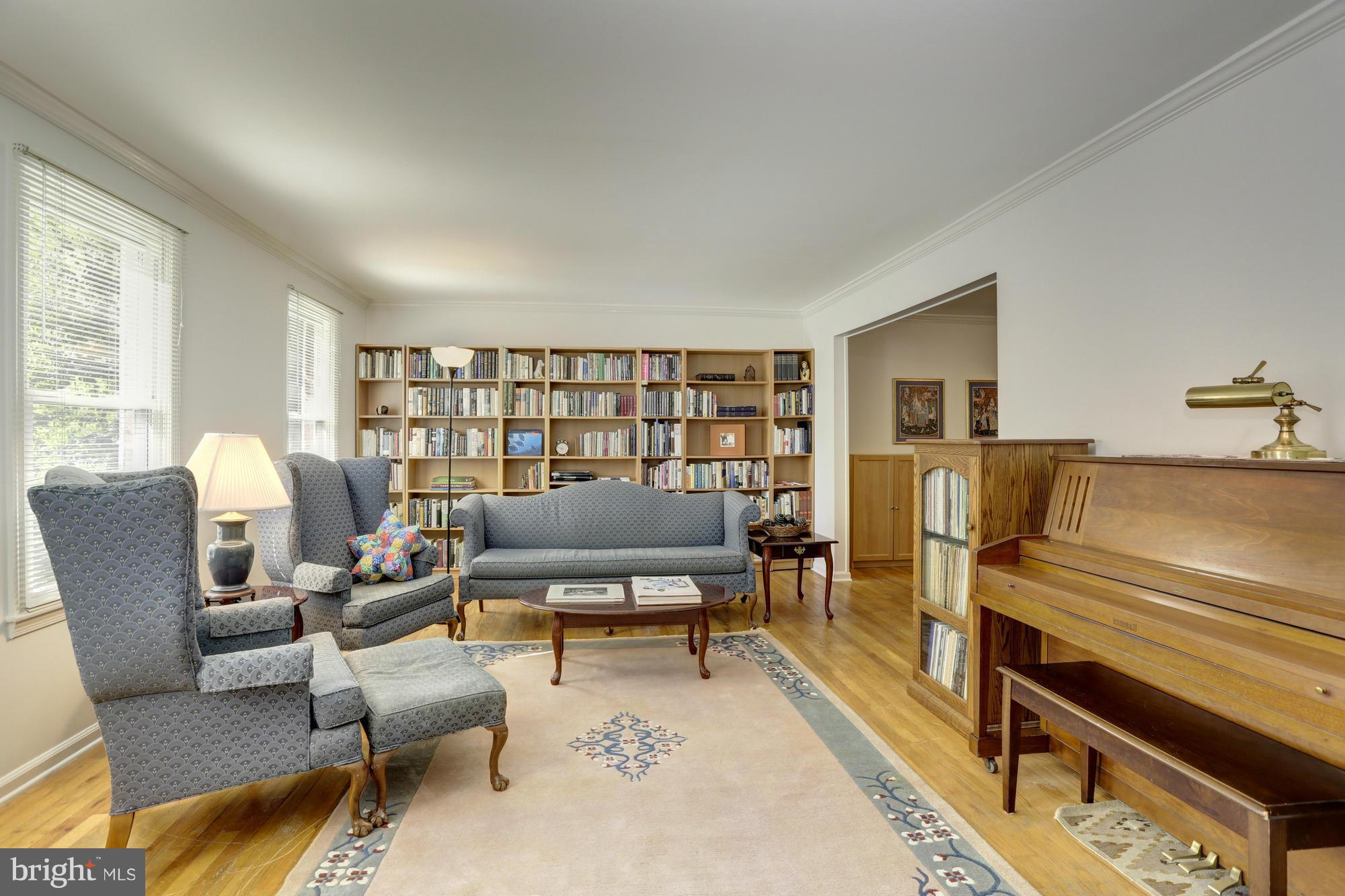 14216 Sturtevant Road Silver Spring, MD 20905 - Photo 5 of 30 Living Room