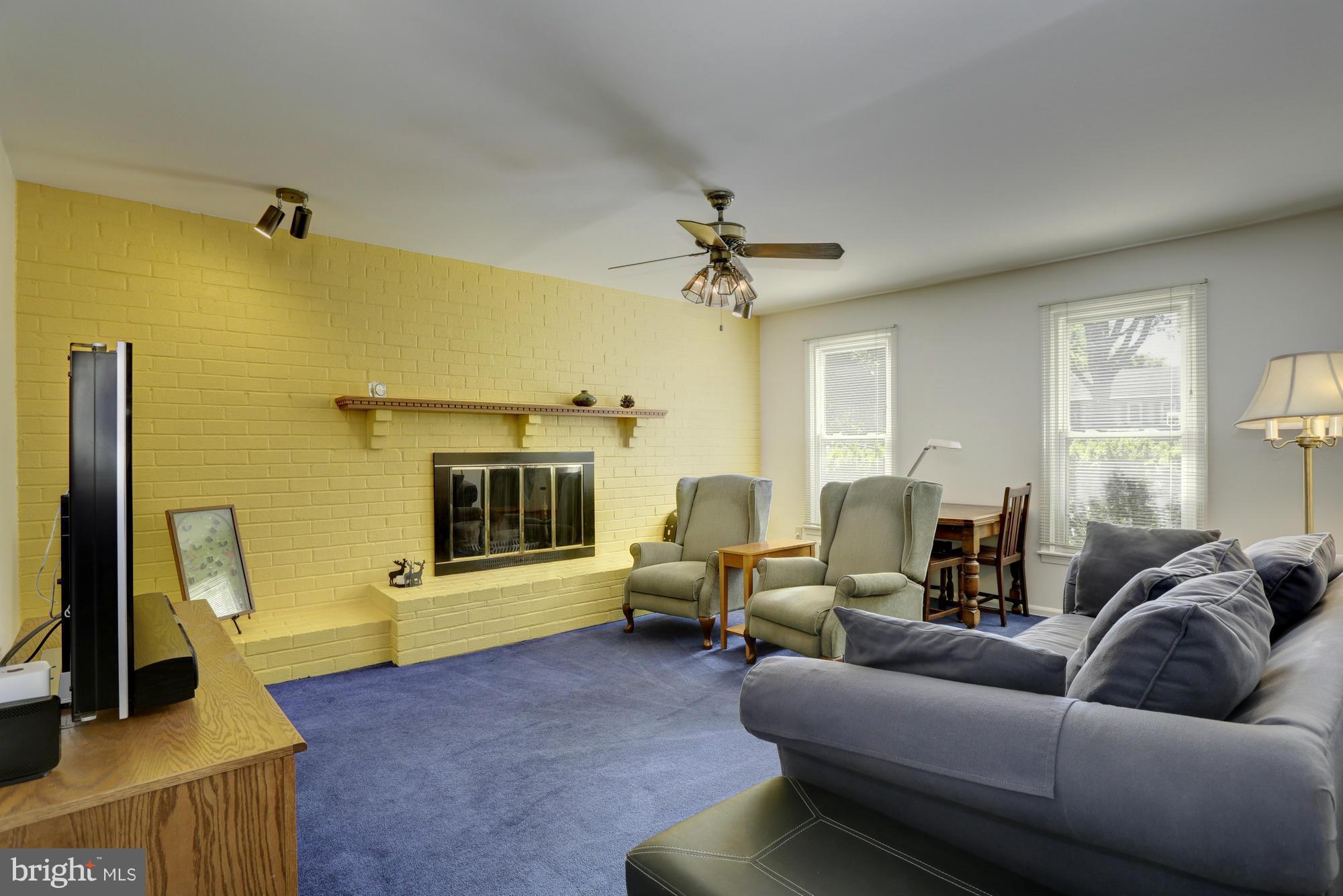 14216 Sturtevant Road Silver Spring, MD 20905 - Photo 7 of 30 Family Room