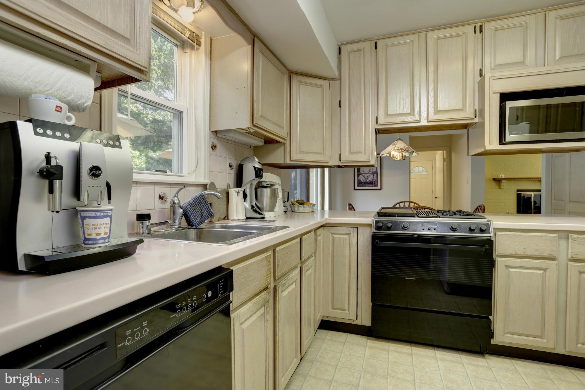 14216 Sturtevant Road Silver Spring, MD 20905 - Photo 8 of 30 Kitchen