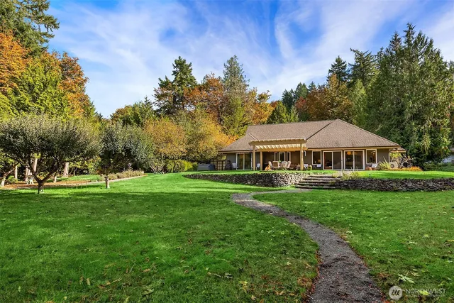 $1,250,000 | 5815 Northeast Baker Hill Road, Bainbridge Island, WA 98110