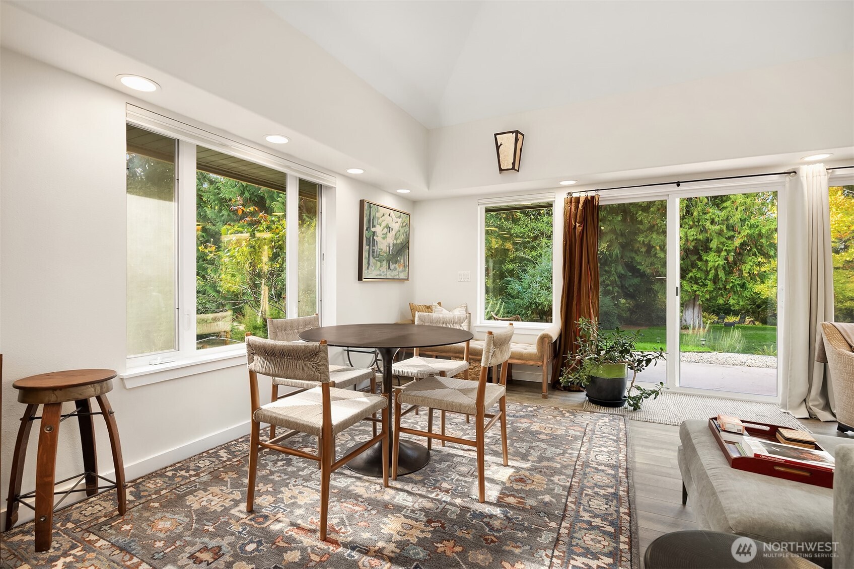 5815 Northeast Baker Hill Road Bainbridge Island, WA 98110 - Photo 11 of 40