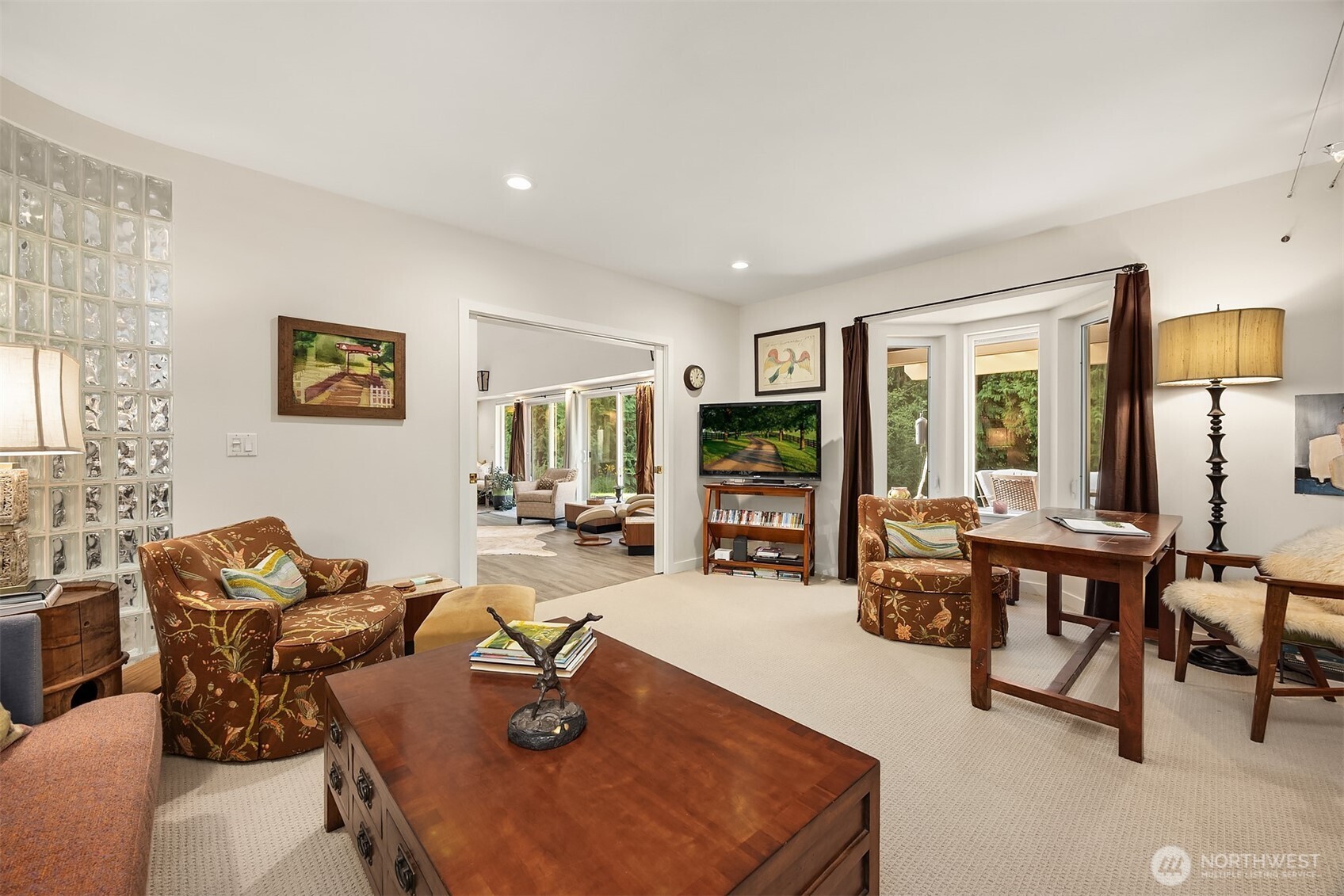 5815 Northeast Baker Hill Road Bainbridge Island, WA 98110 - Photo 14 of 40