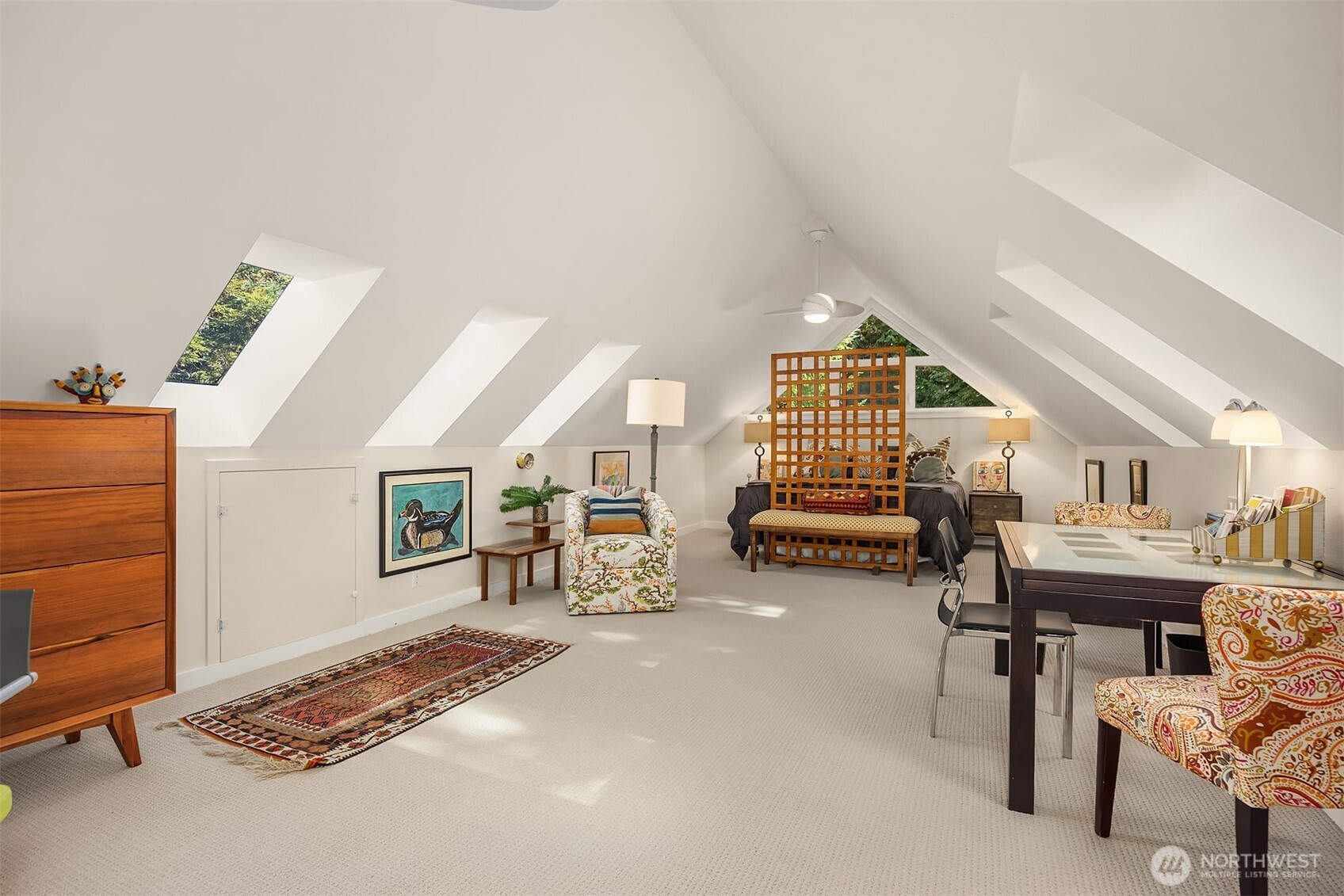 5815 Northeast Baker Hill Road Bainbridge Island, WA 98110 - Photo 23 of 40