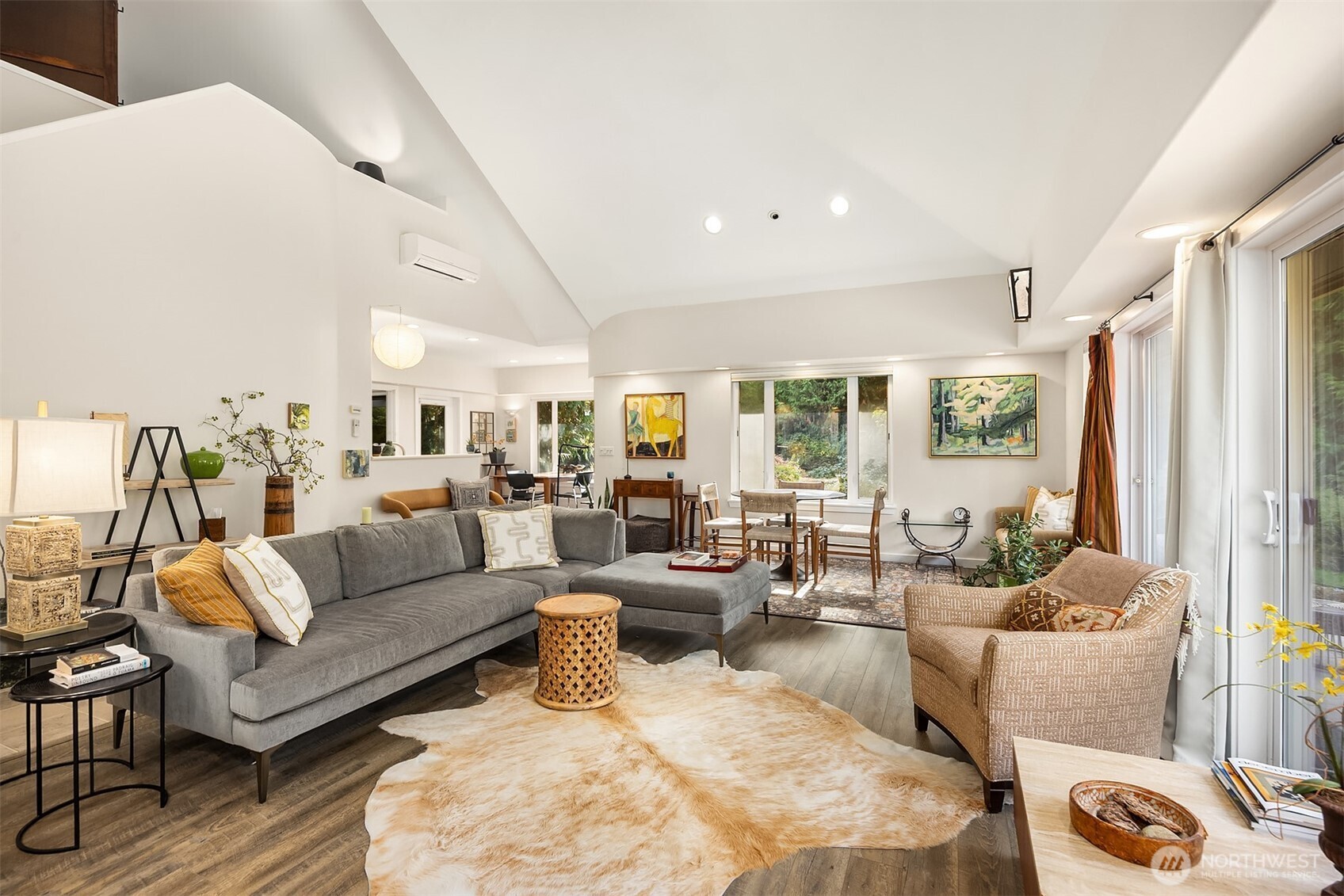 5815 Northeast Baker Hill Road Bainbridge Island, WA 98110 - Photo 10 of 40