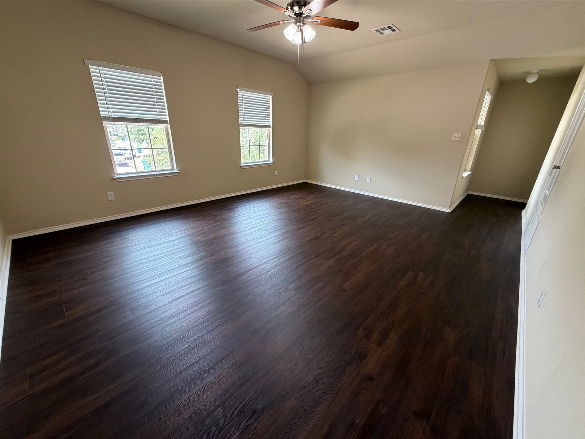 18436 Cloudmore Lane Elgin, TX 78621 - Photo 3 of 21
