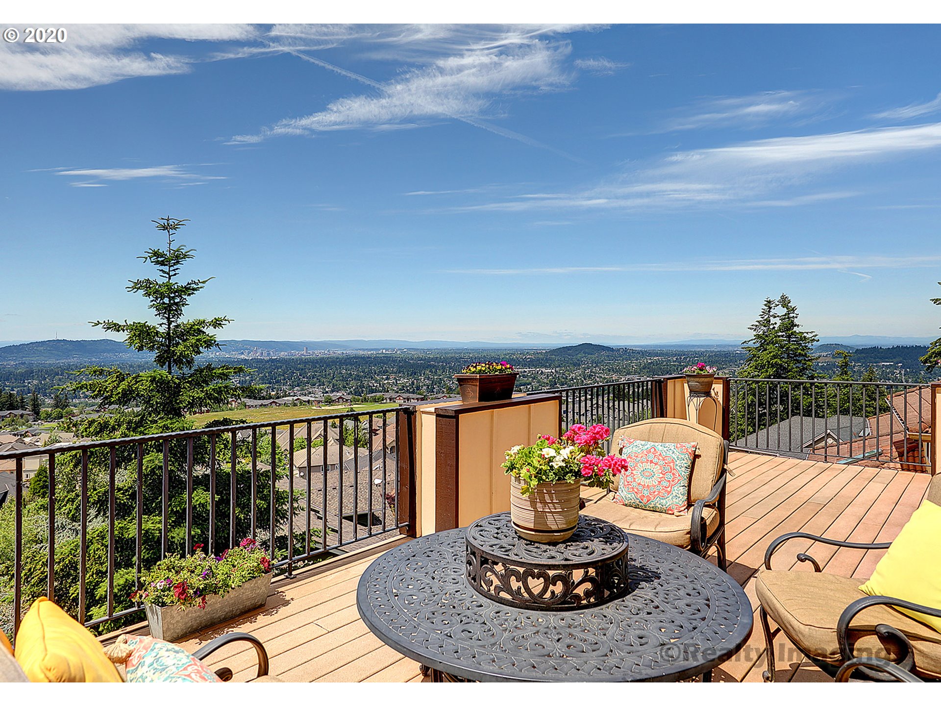 9393 Southeast Quail Ridge Court Happy Valley, OR 97086 - Photo 12 of 32 Gallery Image 12